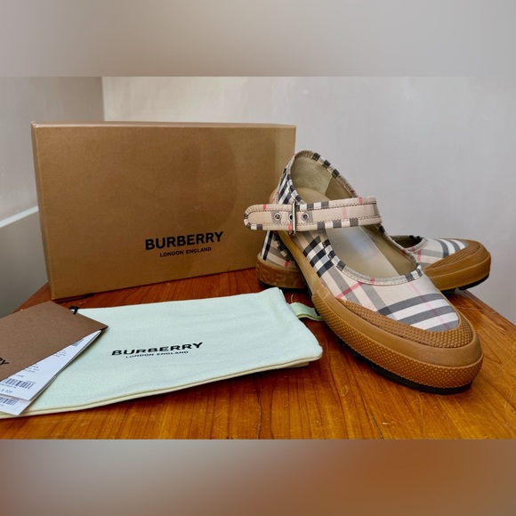 LIKE NEW BURBERRY Nova Check Mary Jane Sneaker - Picture 2 of 6